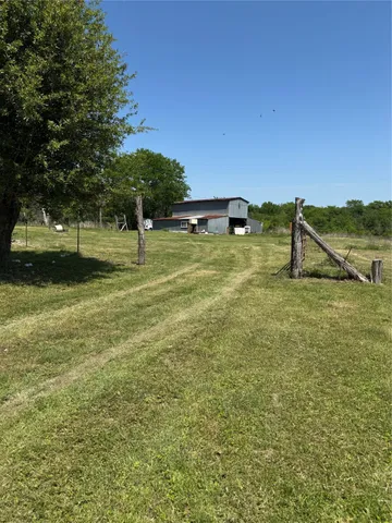 $299,900 | 6674 Fm 3060, Midway, TX 75852