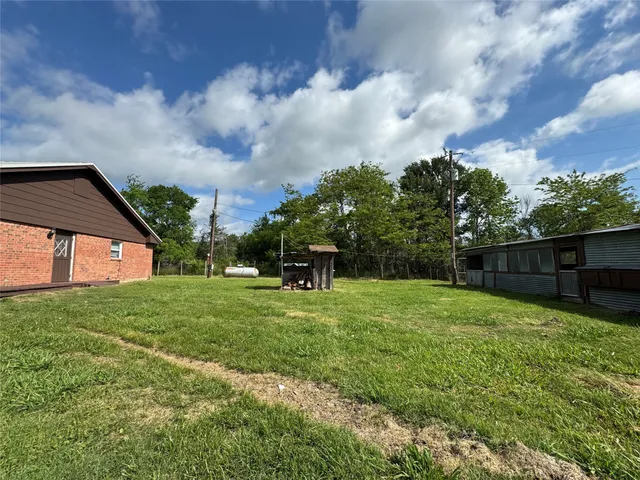 $299,900 | 6674 Fm 3060, Midway, TX 75852
