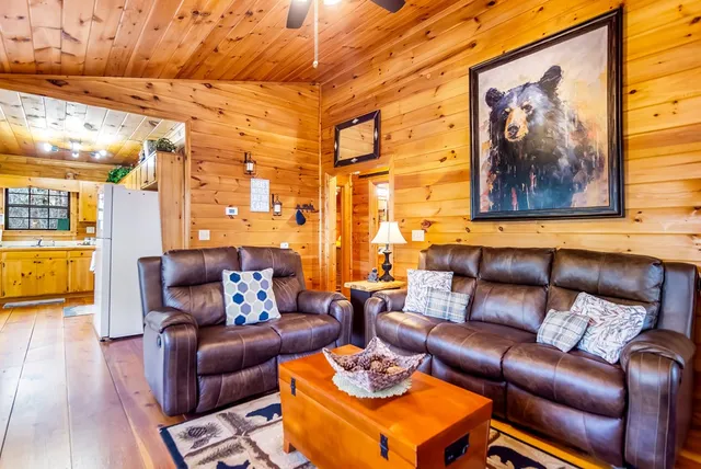 $465,000 | 152 Broken Arrow Path, Blue Ridge, GA 30513