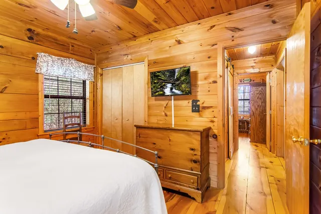 $465,000 | 152 Broken Arrow Path, Blue Ridge, GA 30513