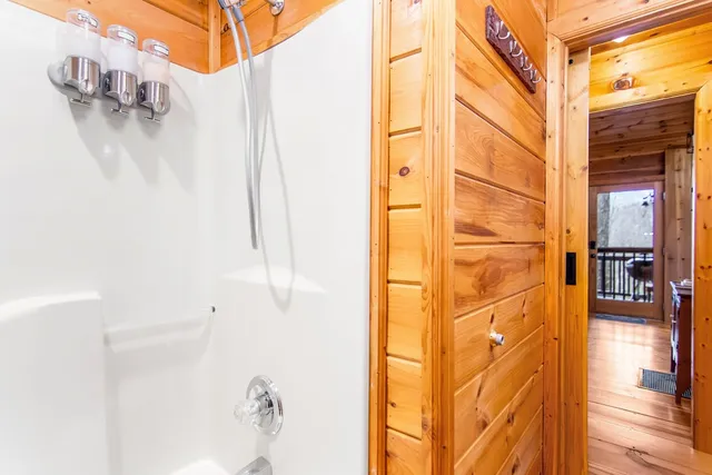 $465,000 | 152 Broken Arrow Path, Blue Ridge, GA 30513