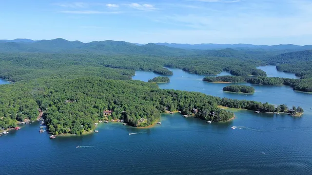 $465,000 | 152 Broken Arrow Path, Blue Ridge, GA 30513