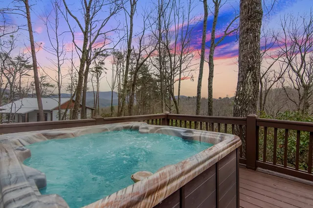 $465,000 | 152 Broken Arrow Path, Blue Ridge, GA 30513