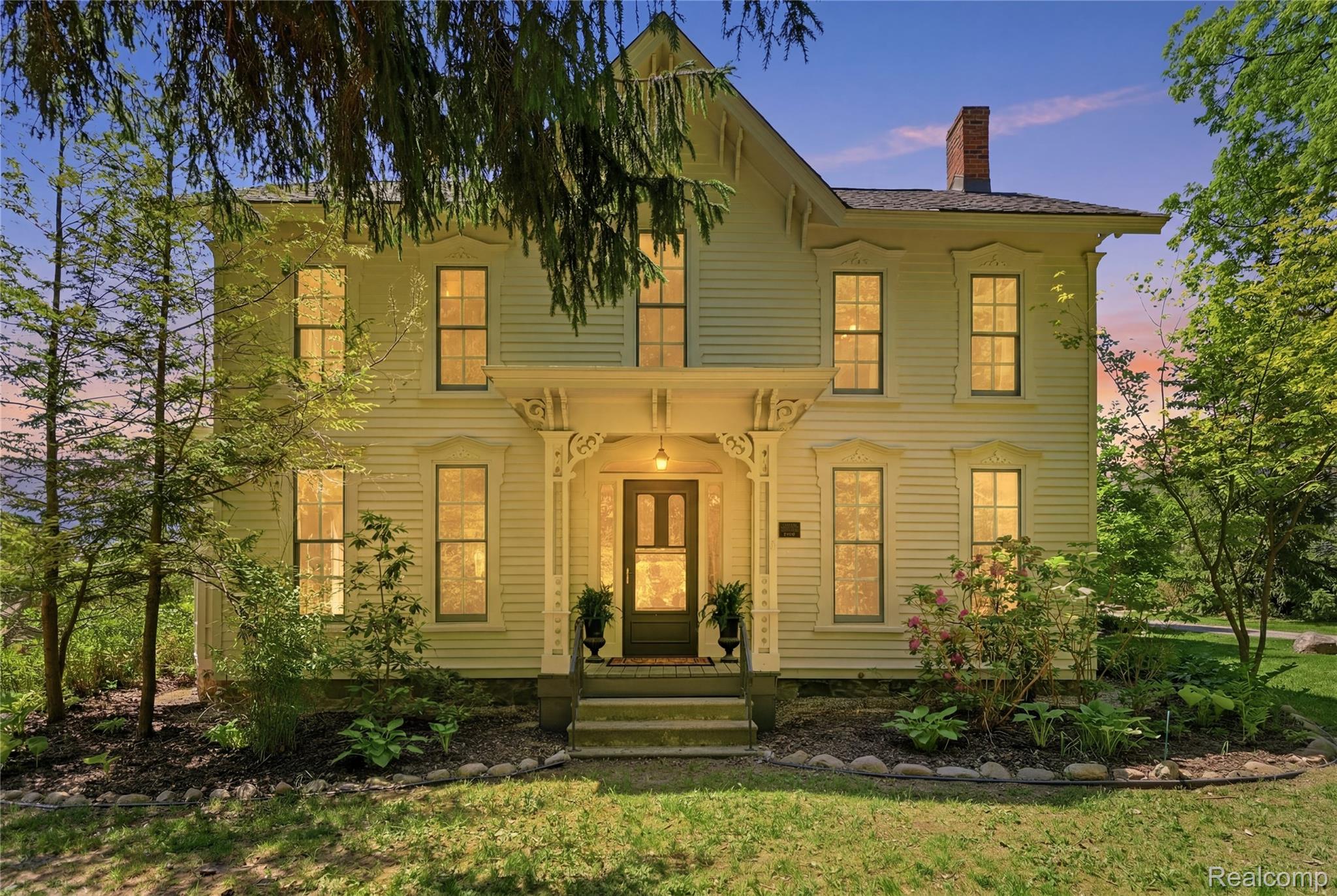 4480 Sheldon Road Rochester, MI 48306 - Photo 1 of 96 1-DSC03693_twilight_f983b4fd.jpg
