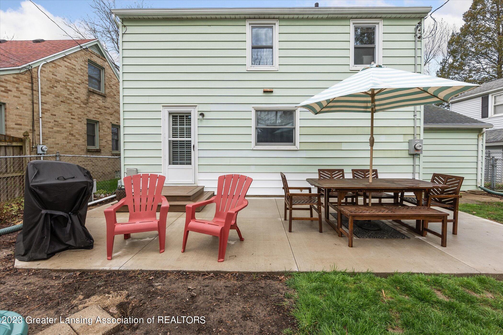 2307 Wellington Road Lansing, MI 48910 - Photo 29 of 32 34-2307-Wellington-Rd-Lansing-MI-WindowS