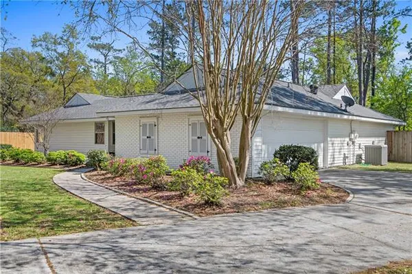 $439,000 | 101 Pecaniere Place, Mandeville, LA 70471