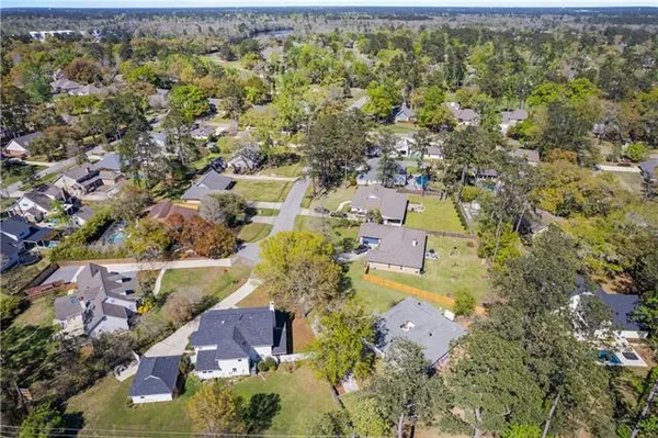 $439,000 | 101 Pecaniere Place, Mandeville, LA 70471