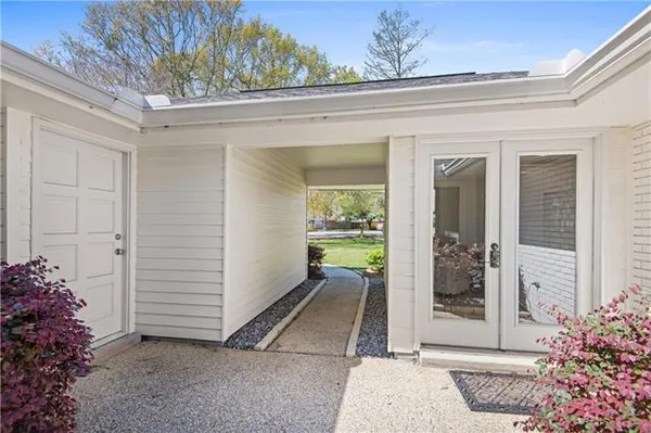 $439,000 | 101 Pecaniere Place, Mandeville, LA 70471