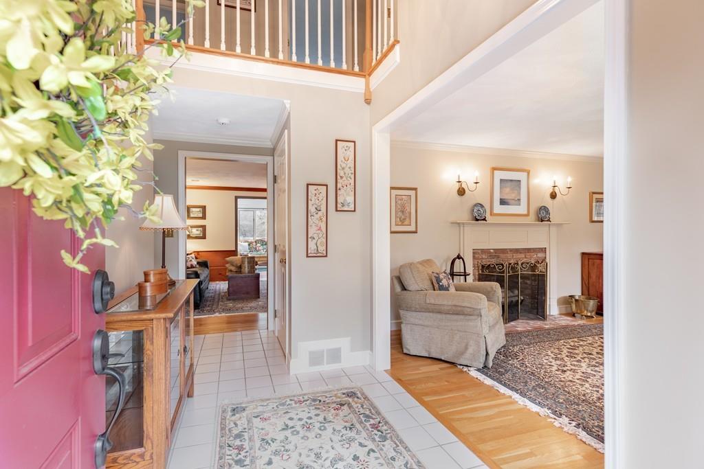 19 Townsend Farm Road Boxford, MA 01921 - Photo 14 of 36 a living room with furniture and a rug