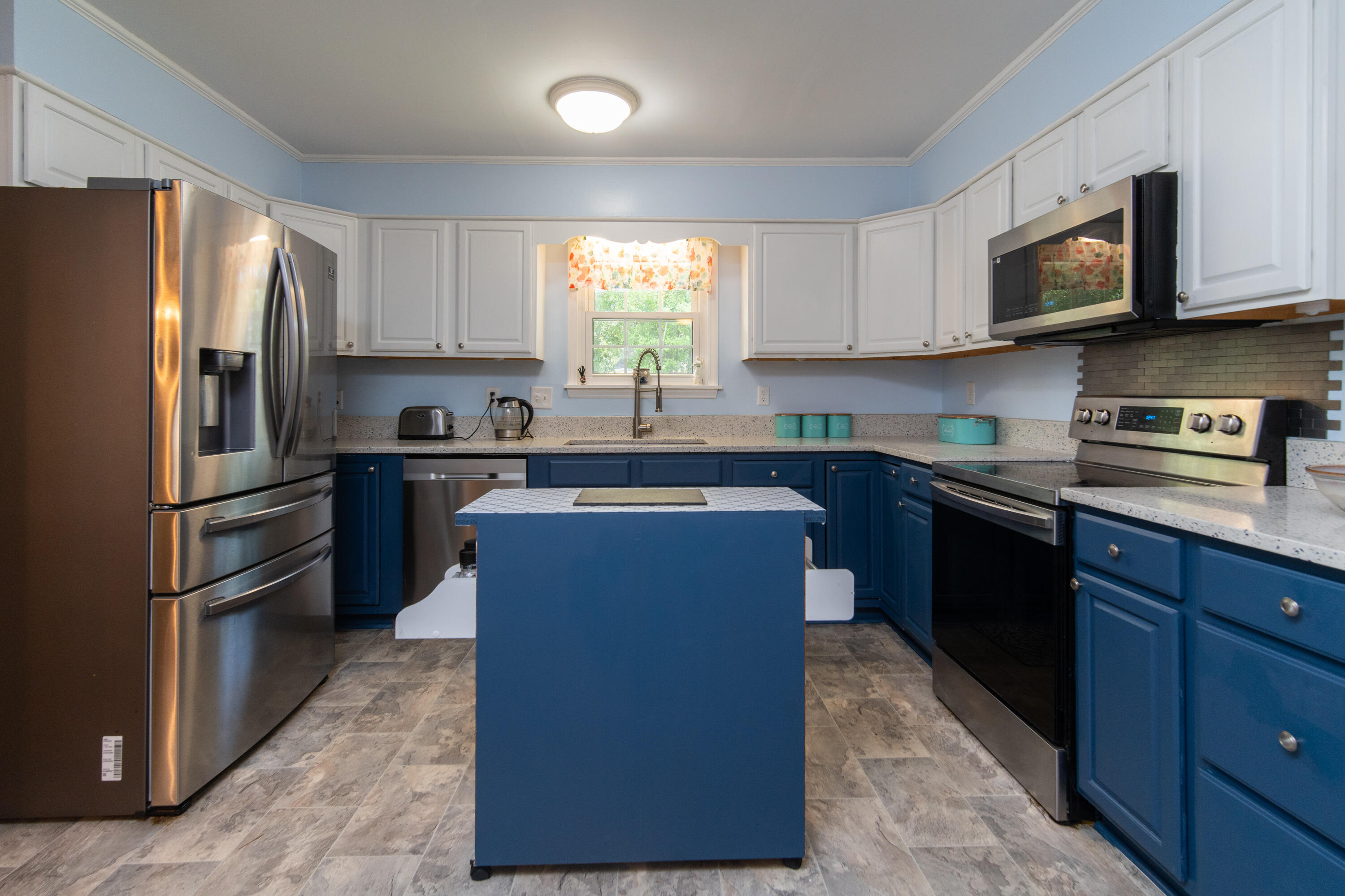 220 Tall Pines Road Ladson, SC 29456 - Photo 10 of 39 220 tall pines road-14