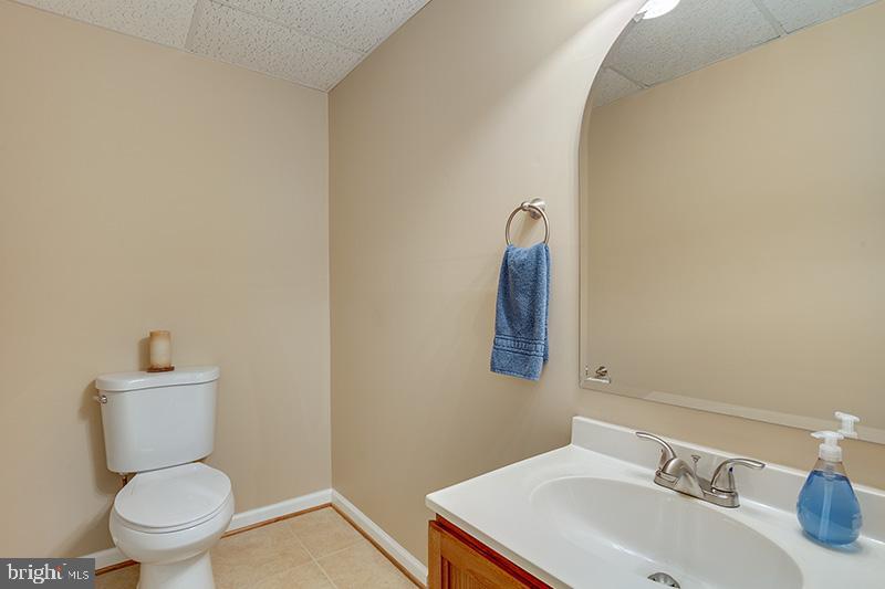 8818 Shadowlake Way Springfield, VA 22153 - Photo 33 of 40 Gallery Image 33