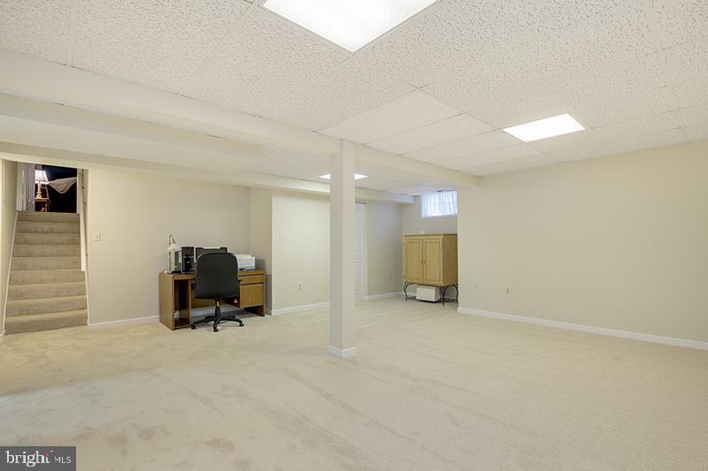 8818 Shadowlake Way Springfield, VA 22153 - Photo 34 of 40 Gallery Image 34