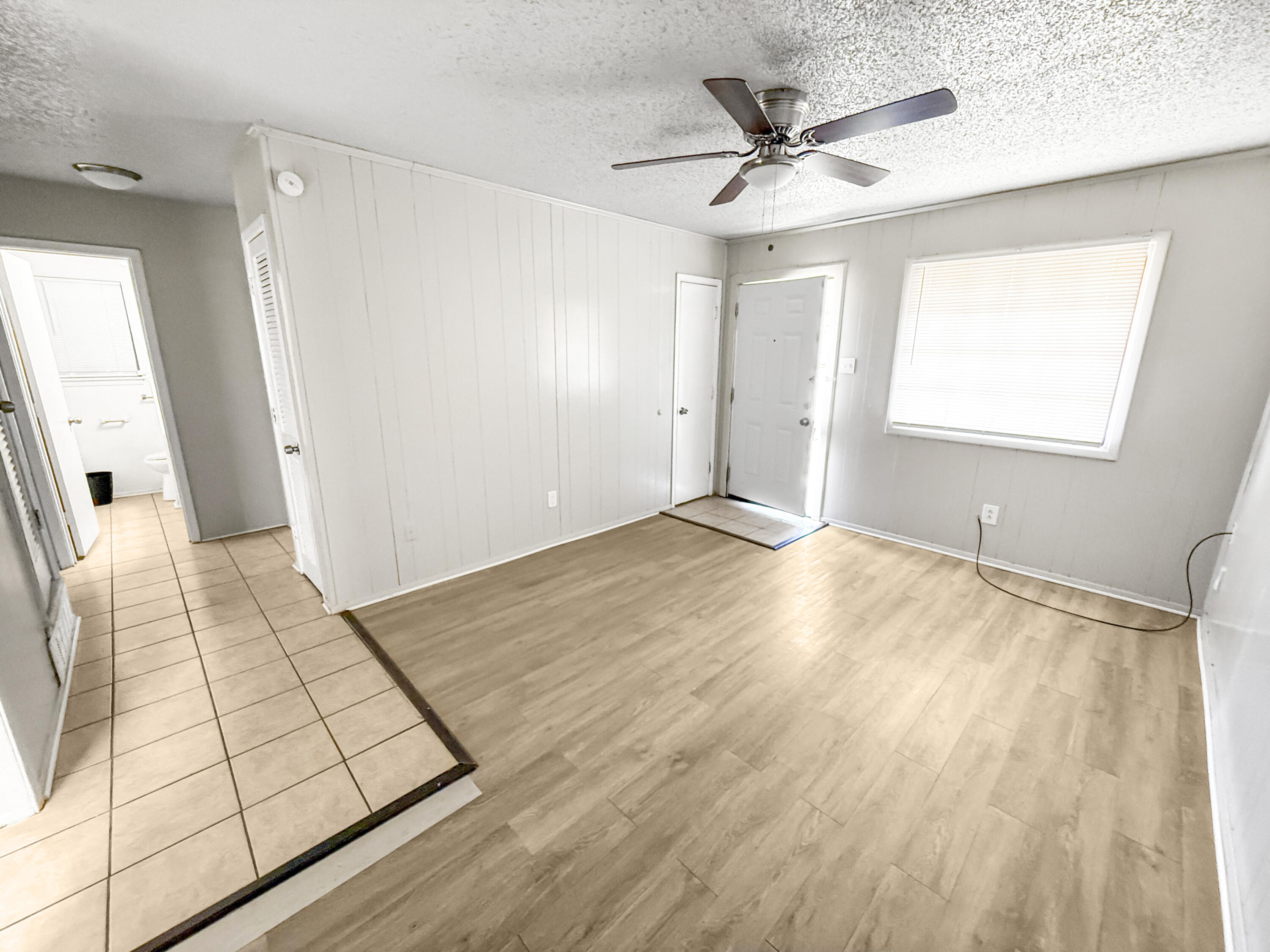 2302 40th Street Lubbock, TX 79412 - Photo 4 of 25 Unit A