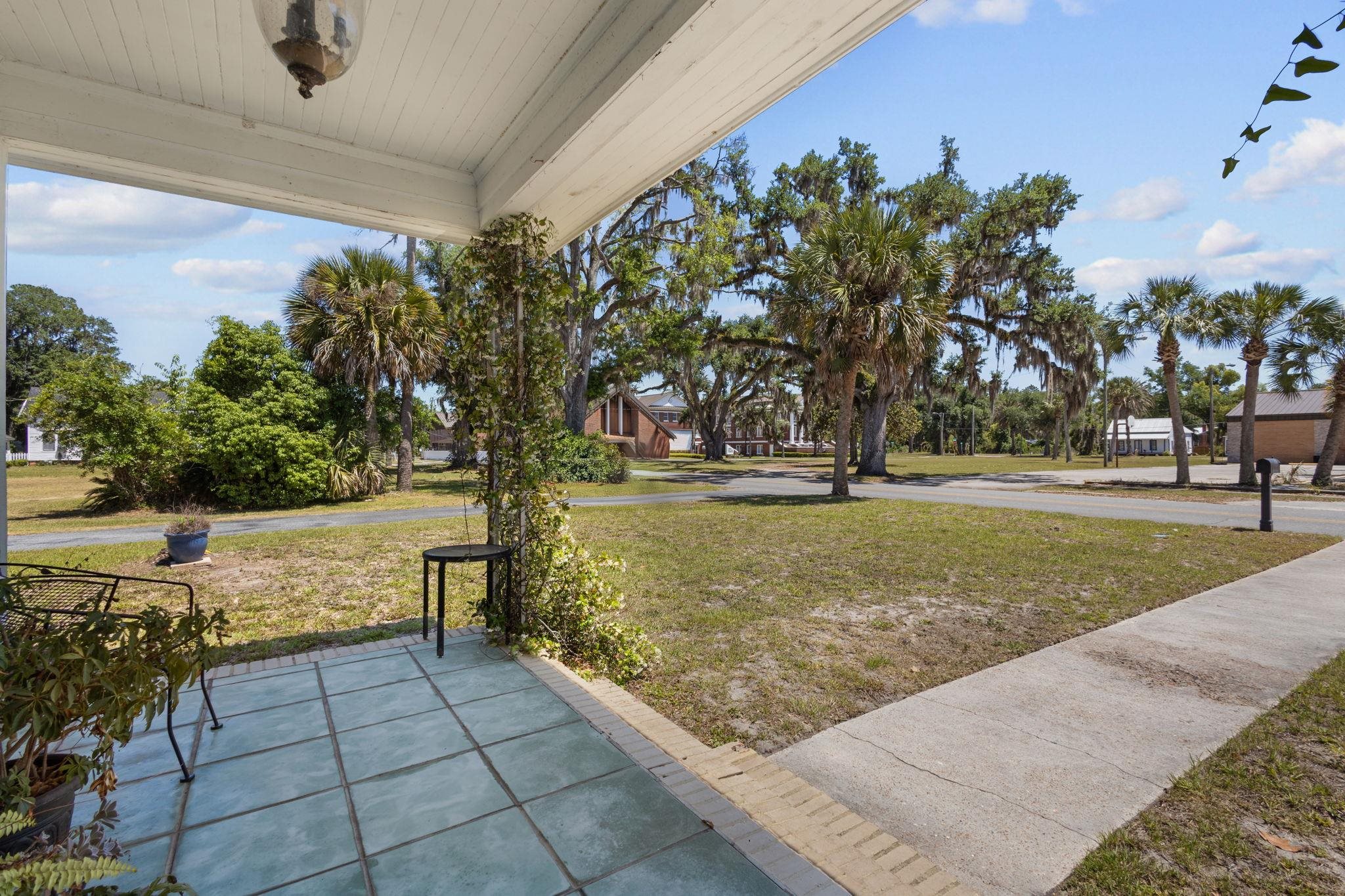 304 East Main Street Perry, FL 32347 - Photo 5 of 37