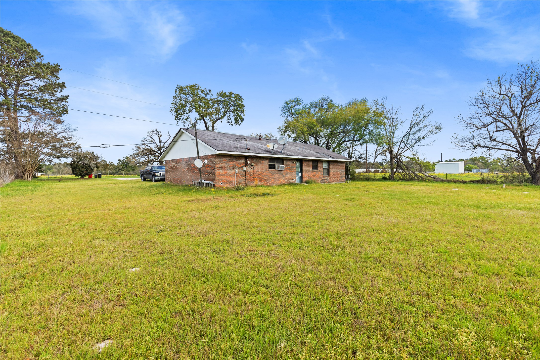 165 Davidson Road Huntsville, TX 77320 - Photo 22 of 24 a view of a swimming pool with an ocean view