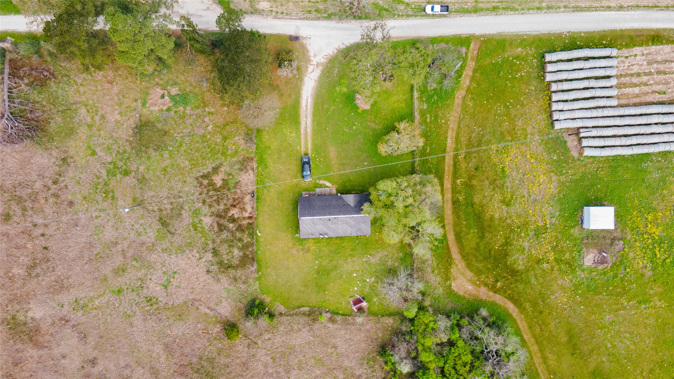 165 Davidson Road Huntsville, TX 77320 - Photo 9 of 24 a bathroom with a shower