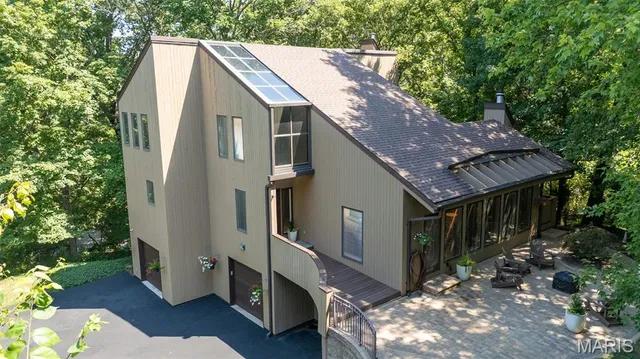 $725,000 | 340 South Ballas Road, Kirkwood, MO 63122