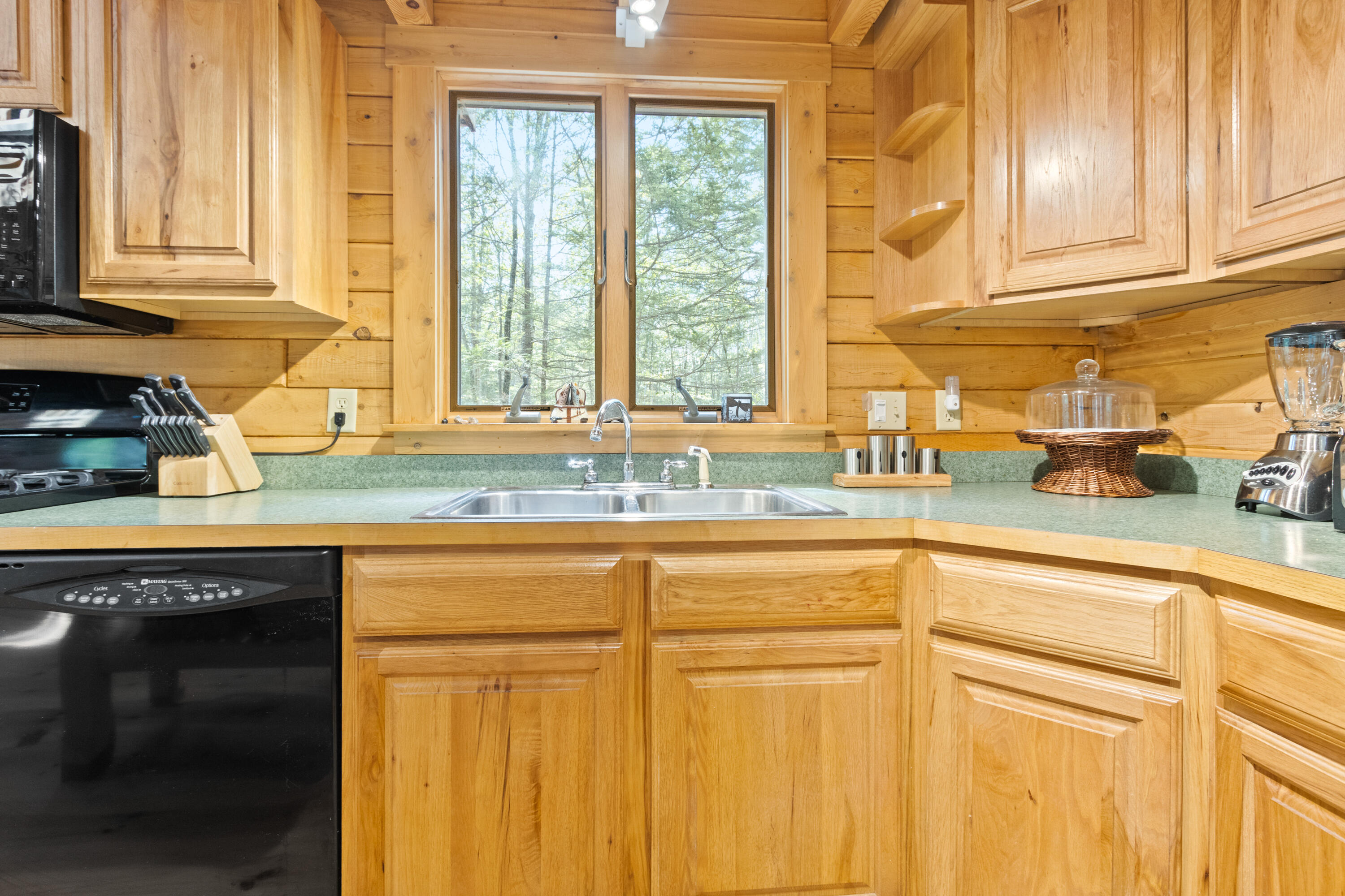 8 Juniper Circle Standish, ME 04084 - Photo 16 of 37 8 Juniper Circle