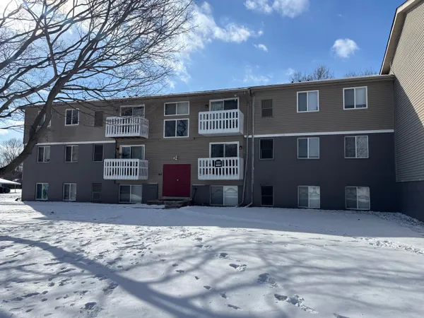 $1,095 | 157 Canfield Street, Unit 10, Milan, MI 48160
