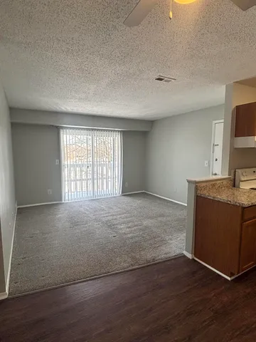 $1,095 | 157 Canfield Street, Unit 10, Milan, MI 48160