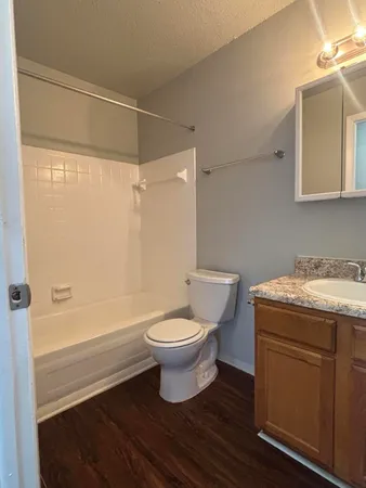 $1,095 | 157 Canfield Street, Unit 10, Milan, MI 48160