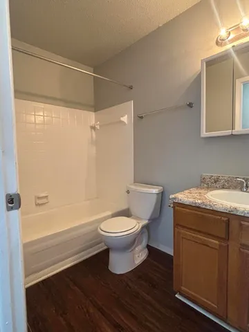 $1,095 | 157 Canfield Street, Unit 10, Milan, MI 48160