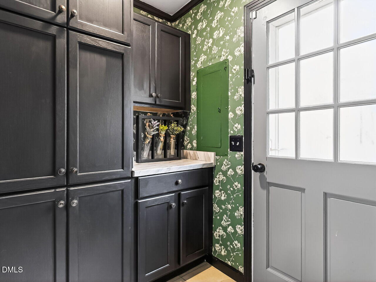 3113 Wild Forest Road Sanford, NC 27330 - Photo 18 of 32 a view of cabinets and a window