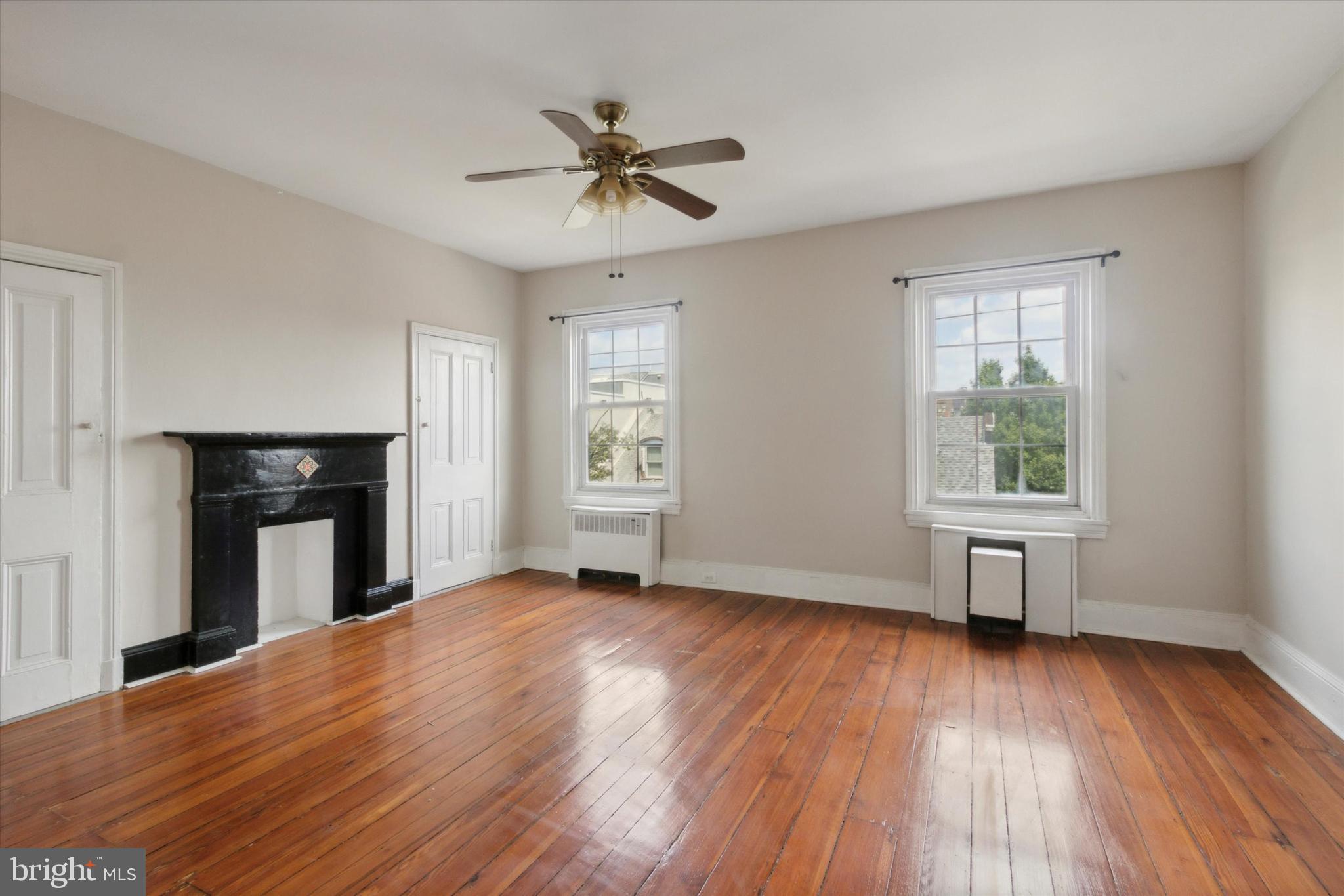 962 North 5th Street Philadelphia, PA 19123 - Photo 17 of 32
