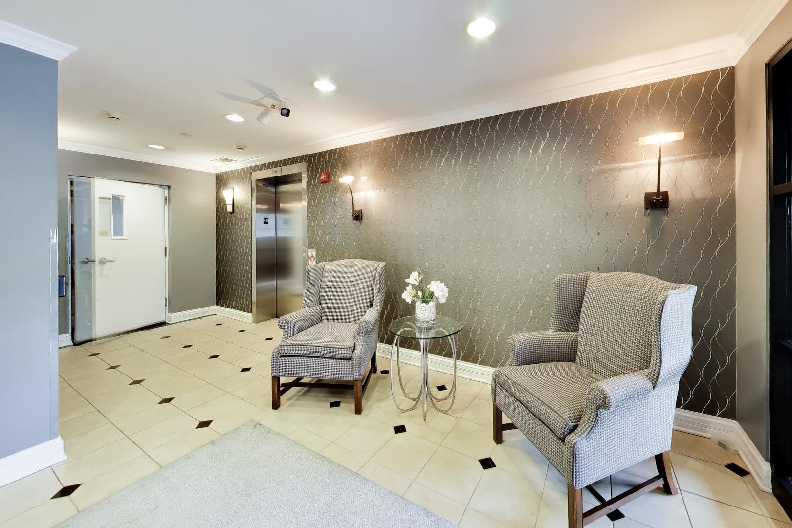 77 North Quentin Road, Unit 311 Palatine, IL 60067 - Photo 20 of 22 Gallery Image 20