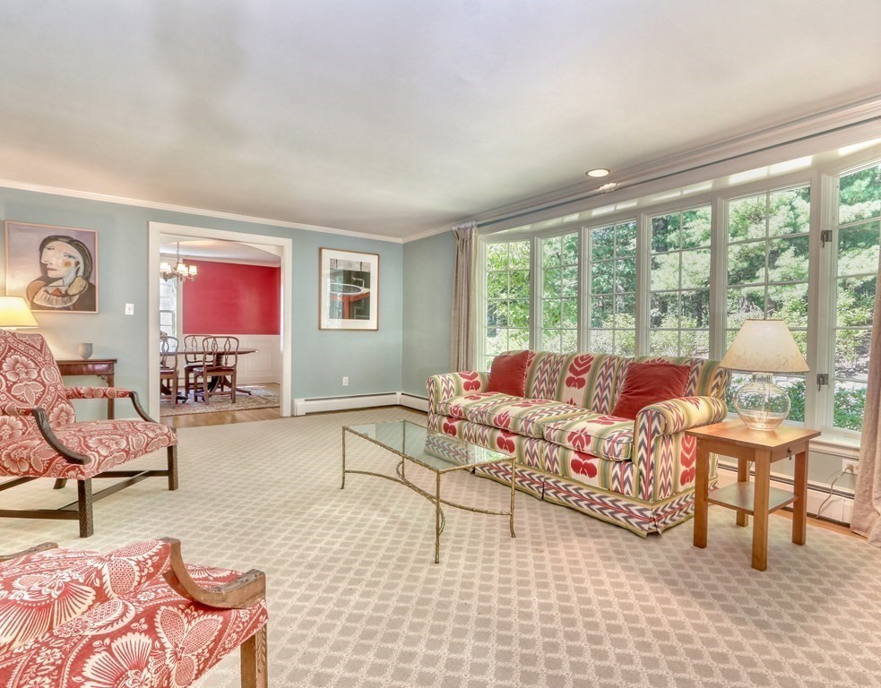 34 Round Hill Road Lincoln, MA 01773 - Photo 6 of 37 Gallery Image 6