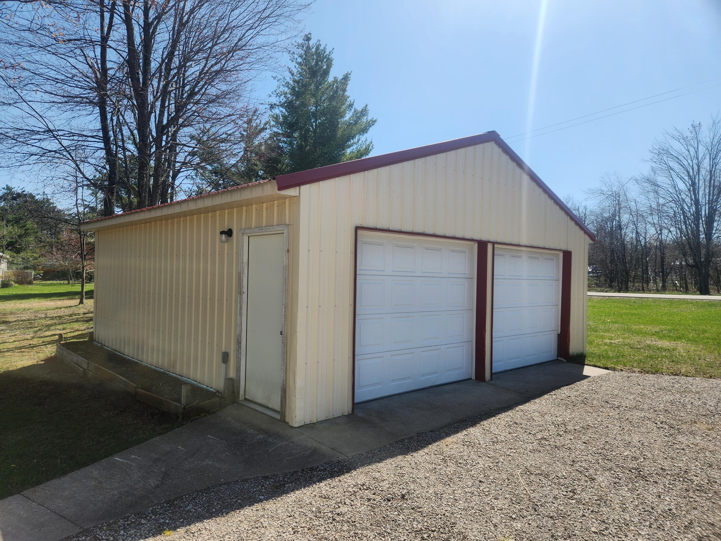 6903 Honeysette Road Alanson, MI 49706 - Photo 23 of 25 Gallery Image 23