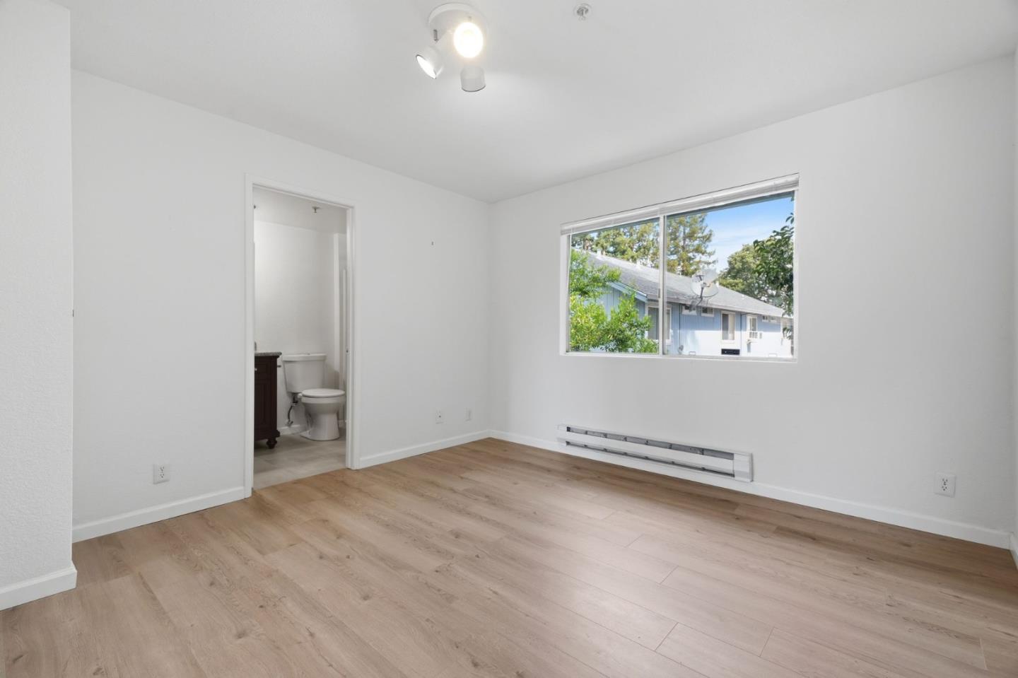 20115 Redwood Road, Unit 7 Castro Valley, CA 94546 - Photo 17 of 24