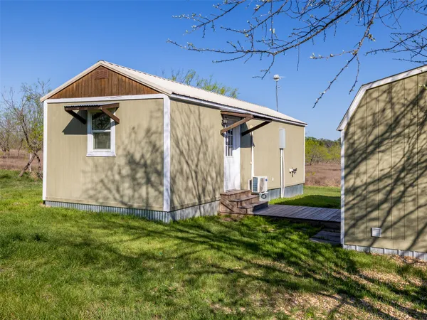 $470,000 | 400 Private Road 4295, Rockdale, TX 76567