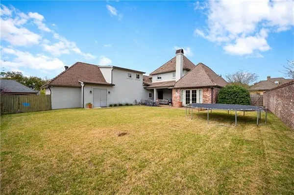 $749,000 | 6008 Stonegate Drive, Alexandria, LA 71303