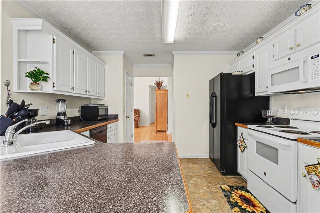 275 Greenfield Way Covington, GA 30016 - Photo 11 of 32