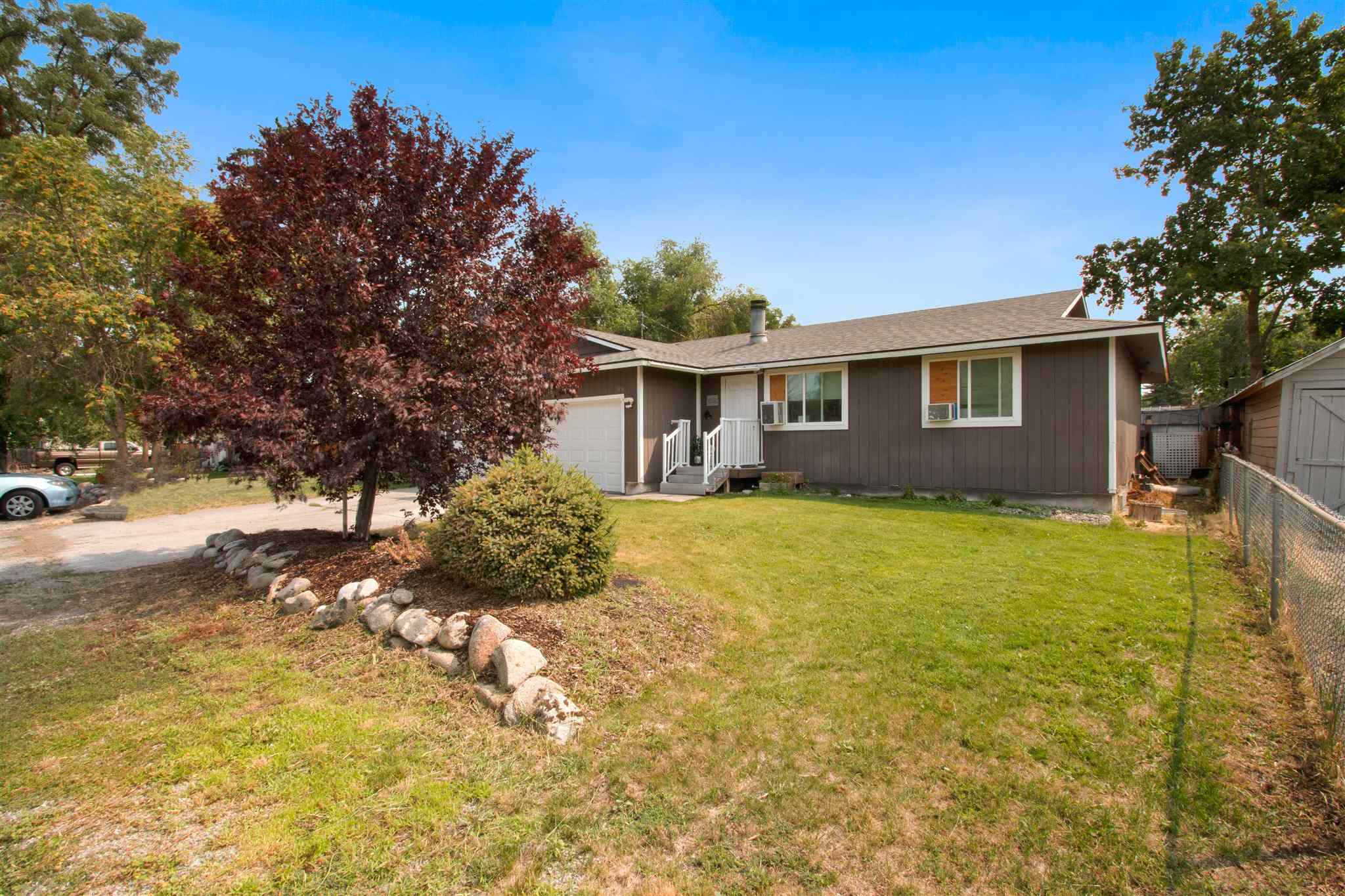 506 North Bessie Road Spokane Valley, WA 99212 - Photo 3 of 33 Gallery Image 3