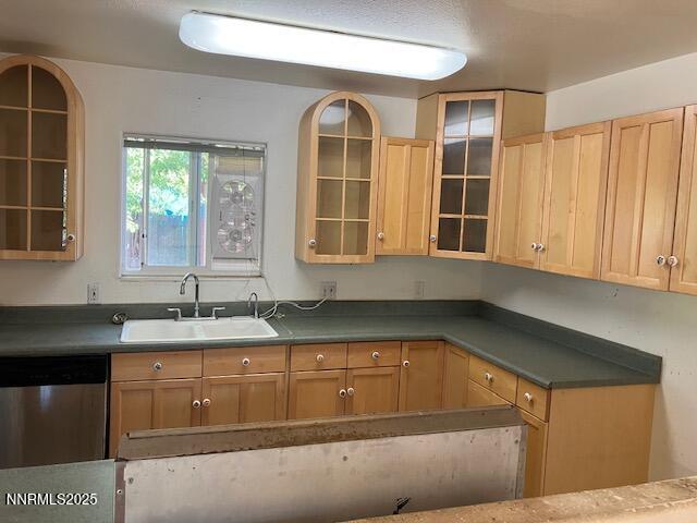 730 James Court Reno, NV 89503 - Photo 3 of 21 a bathroom with a granite countertop sink a mirror and a bathtub