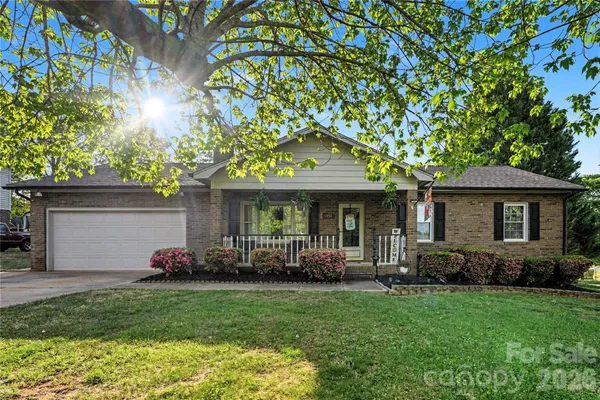 $325,000 | 1451 31st St Place Northeast, Conover, NC 28613