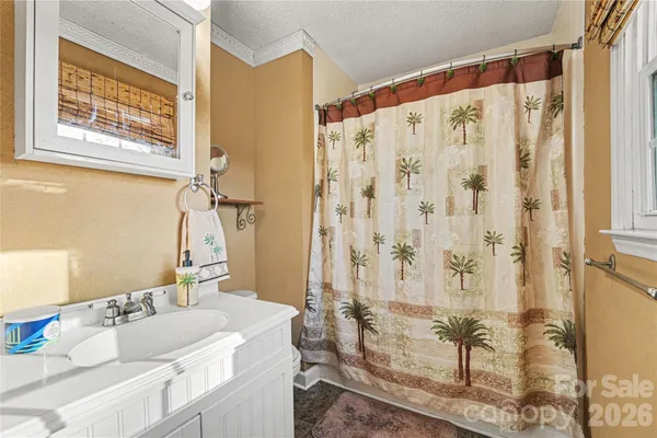$325,000 | 1451 31st St Place Northeast, Conover, NC 28613