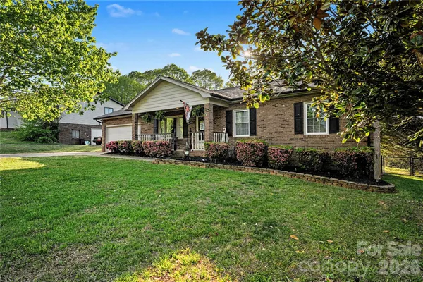 $325,000 | 1451 31st St Place Northeast, Conover, NC 28613