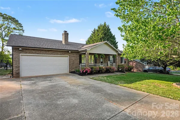 $325,000 | 1451 31st St Place Northeast, Conover, NC 28613