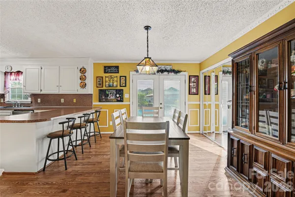 $325,000 | 1451 31st St Place Northeast, Conover, NC 28613