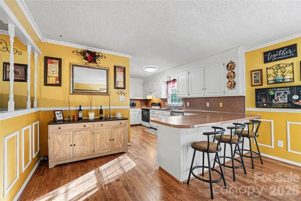 $325,000 | 1451 31st St Place Northeast, Conover, NC 28613