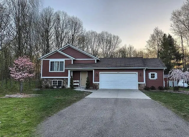 $409,900 | 3469 Oak Branch Court, Allegan, MI 49010