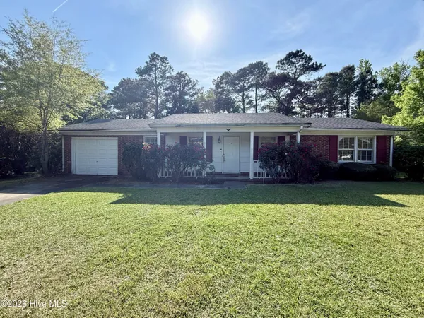 $200,000 | 201 Greenbriar Drive, Jacksonville, NC 28546