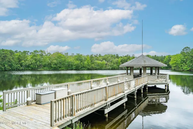 $279,000 | 6 D Gramercy Lane, Manchester Township, NJ 08759