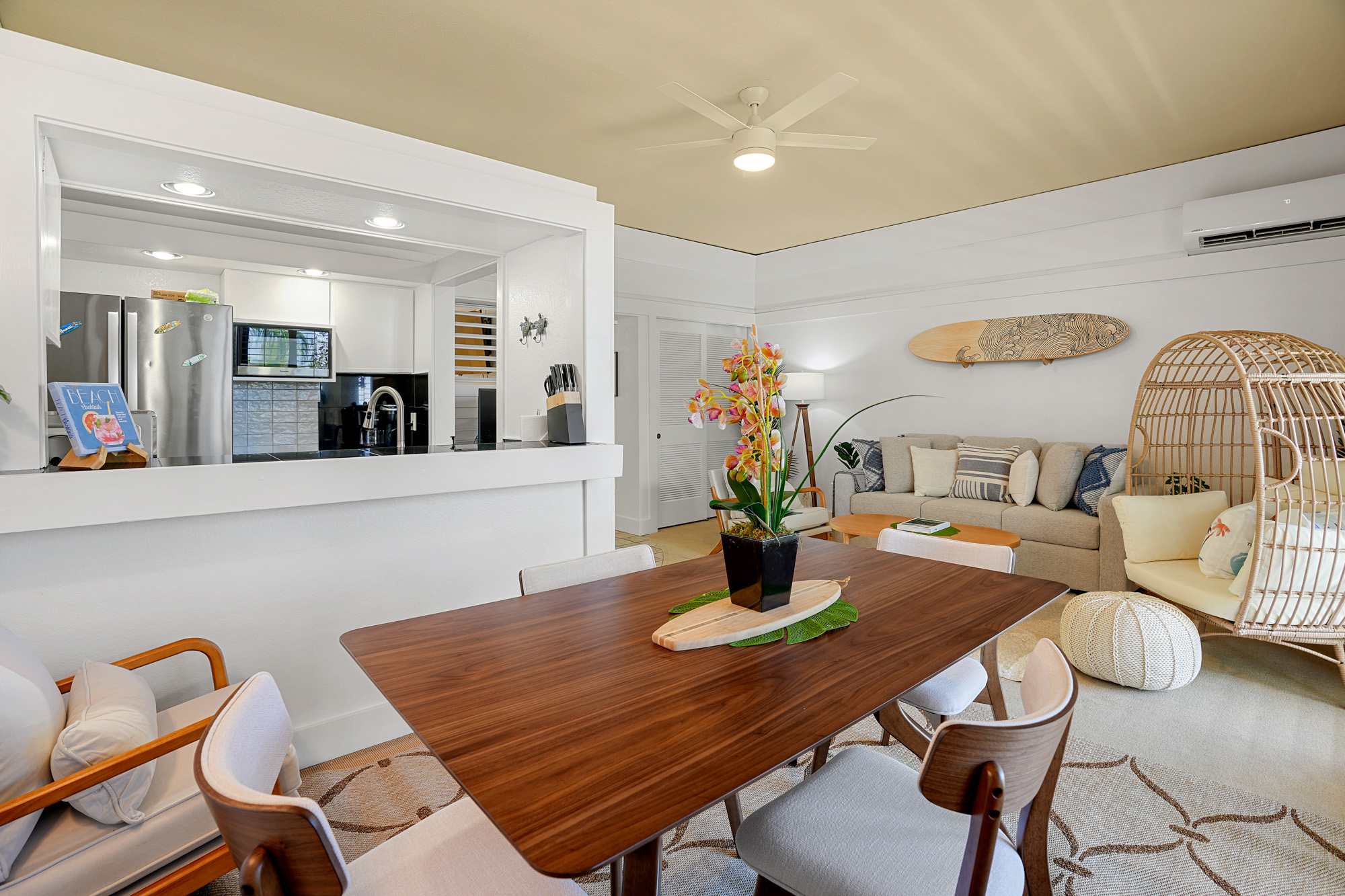 2253 Poipu Road, Unit 309 Koloa, HI 96756 - Photo 14 of 25 a view of a dining room with furniture