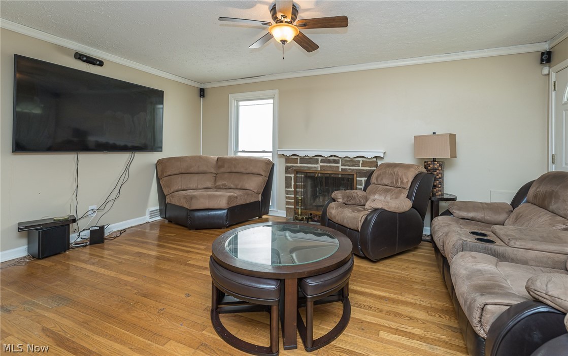 1134 Winston Road Cleveland, OH 44121 - Photo 6 of 17 Gallery Image 6