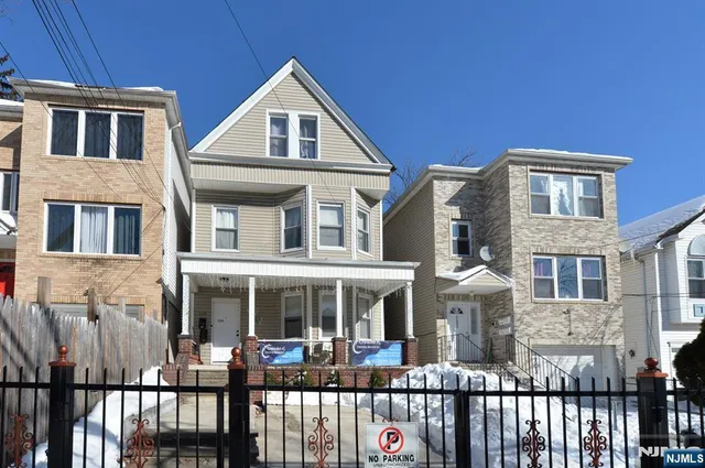 $590,000 | 135 Scheerer Avenue, Newark, NJ 07112