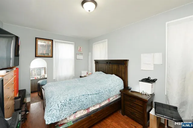 $590,000 | 135 Scheerer Avenue, Newark, NJ 07112